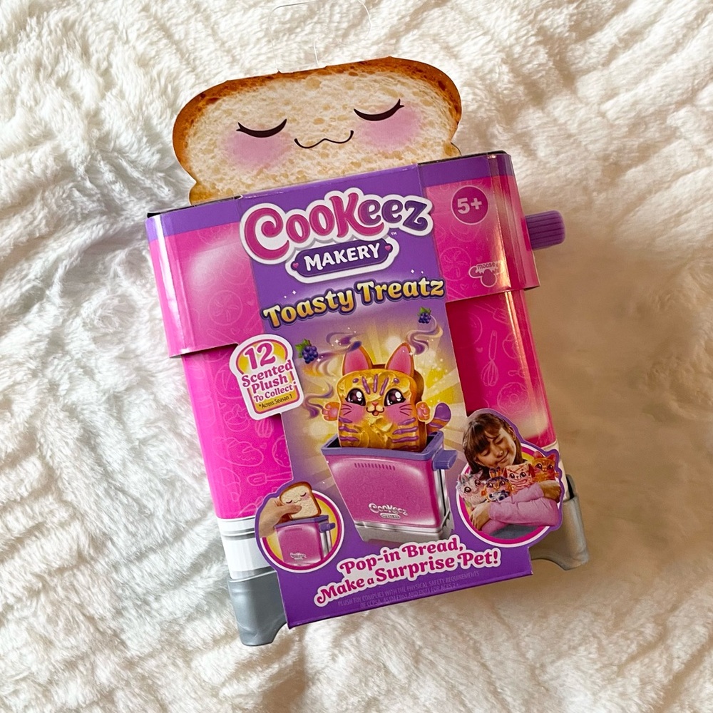 NEW Cookeez Makery Toasty Treatz 🍒 Cherry Chimp 🐵